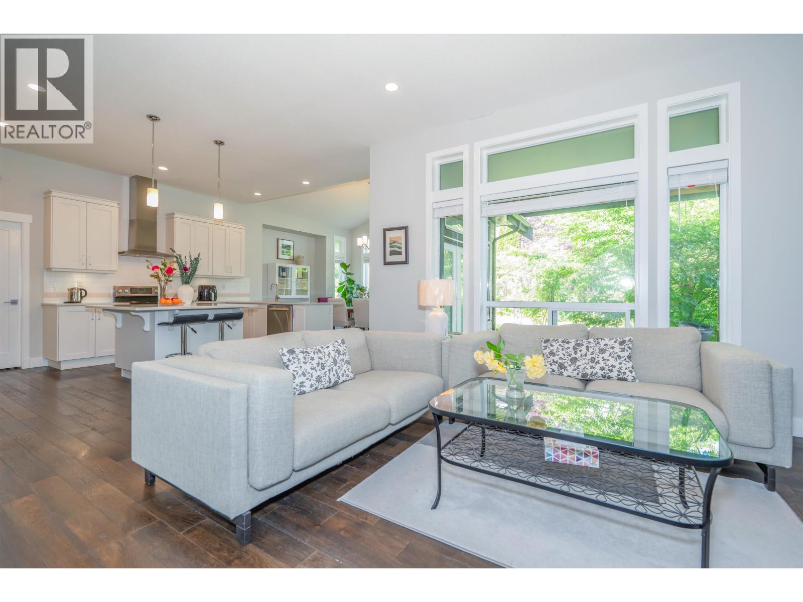 3511 Princeton Avenue, Coquitlam, British Columbia  V3E 0K3 - Photo 10 - R3163665