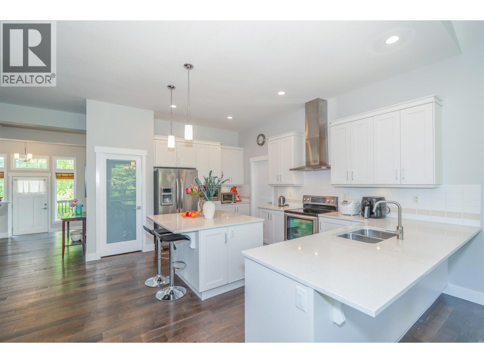 3511 Princeton Avenue, Coquitlam, British Columbia  V3E 0K3 - Photo 11 - R3163665