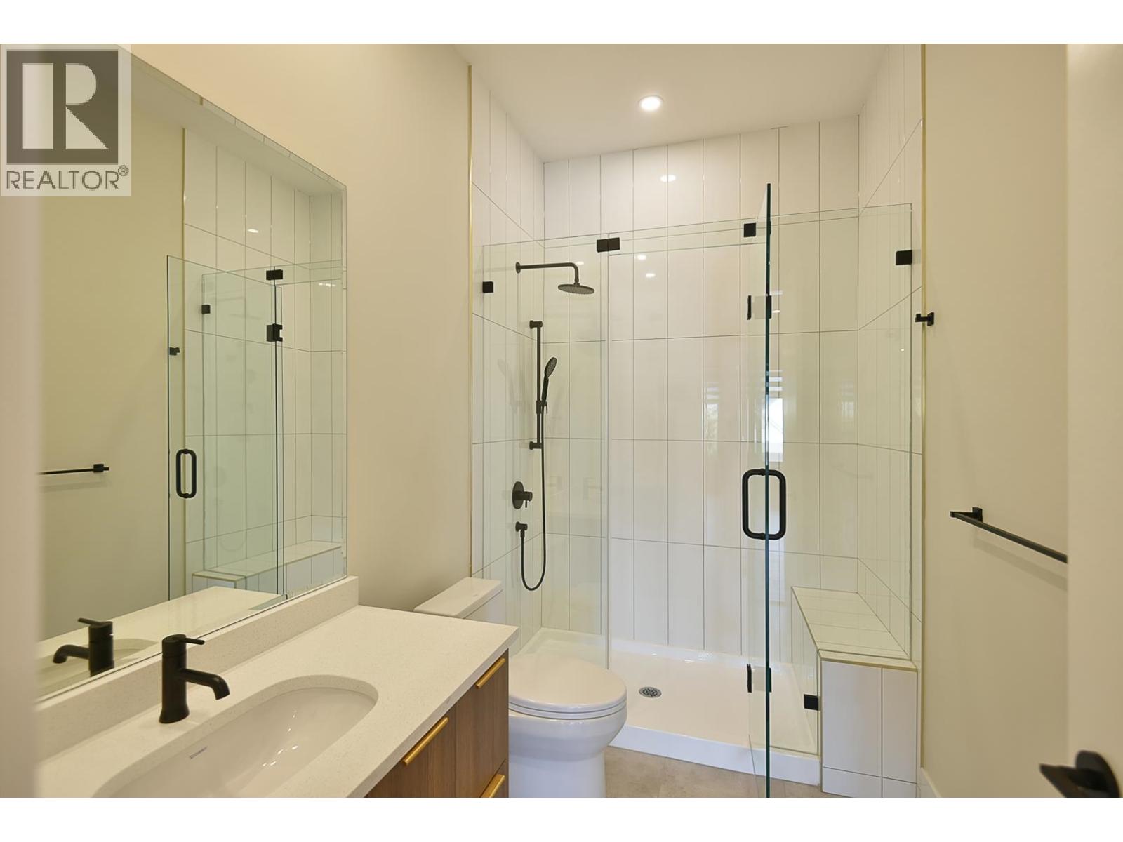 6553-6555 N Gale Avenue, Sechelt, British Columbia  V7Z 0L1 - Photo 25 - R3163666