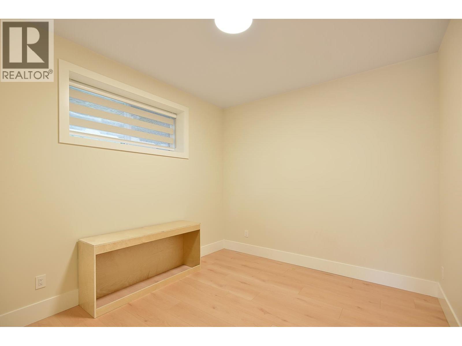 6553-6555 N Gale Avenue, Sechelt, British Columbia  V7Z 0L1 - Photo 30 - R3163666