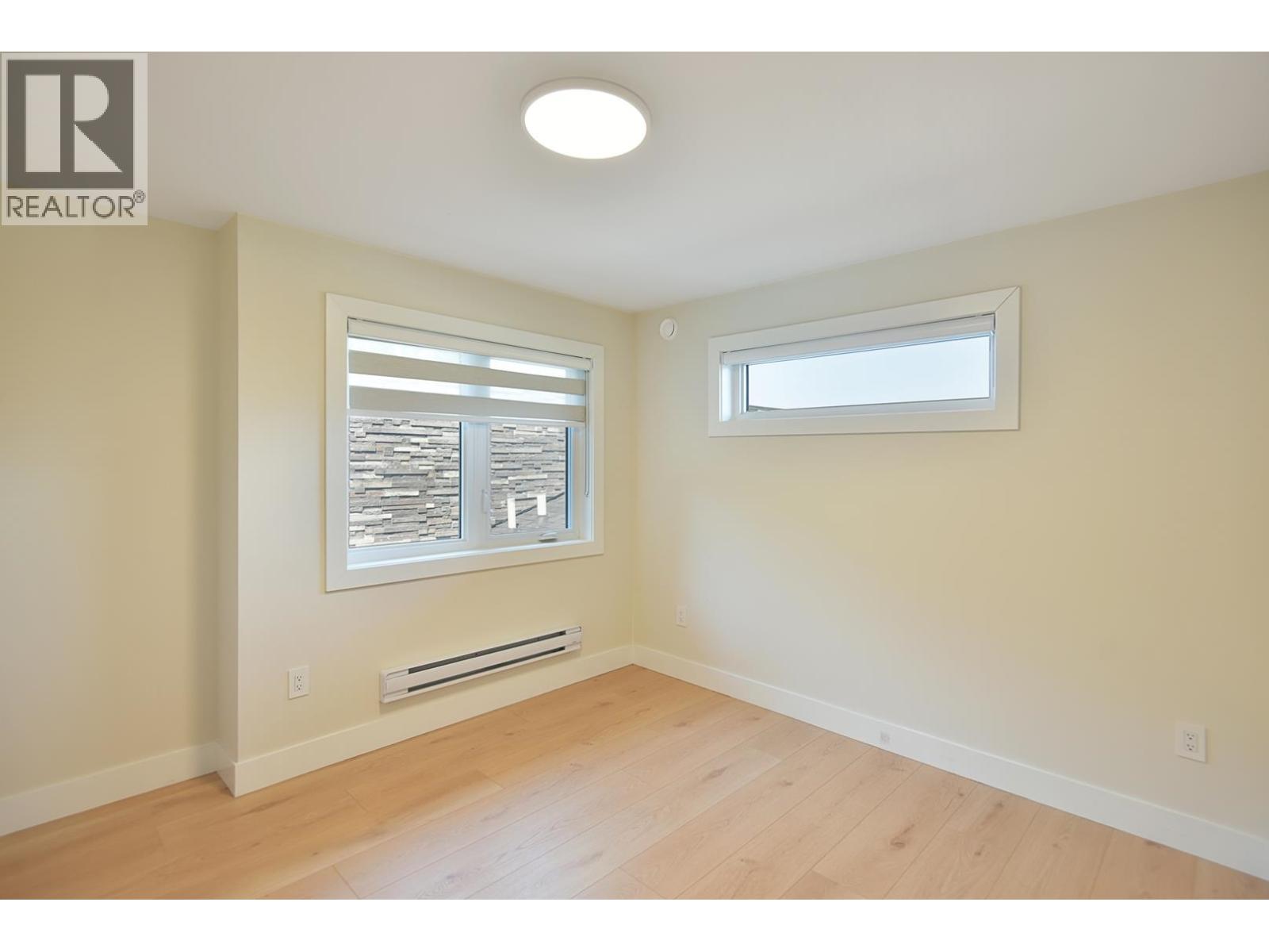 6553-6555 N Gale Avenue, Sechelt, British Columbia  V7Z 0L1 - Photo 39 - R3163666