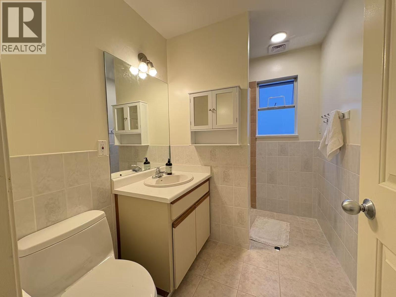 708 59th Av W, Vancouver, British Columbia  V6P 1X6 - Photo 4 - R3163643