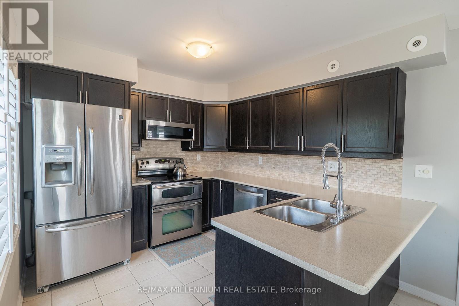 17 - 2614 Dashwood Drive, Oakville, Ontario  L6M 0K5 - Photo 11 - W13763586