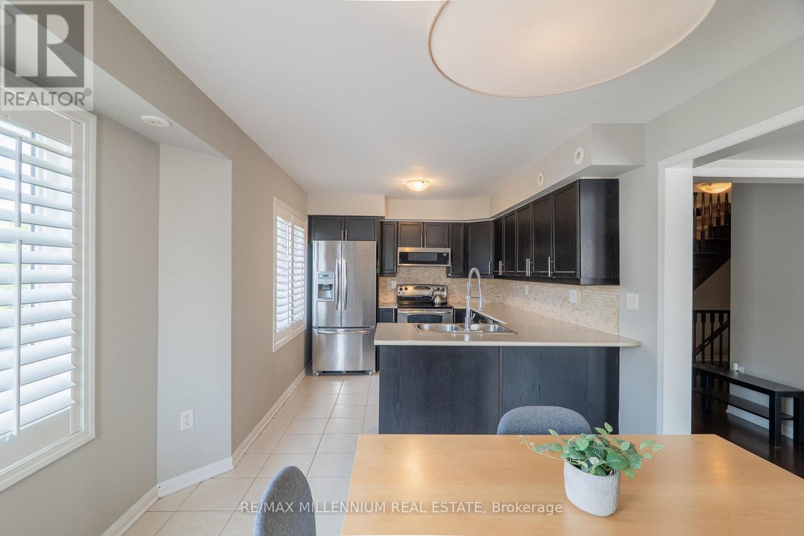 17 - 2614 Dashwood Drive, Oakville, Ontario  L6M 0K5 - Photo 7 - W13763586