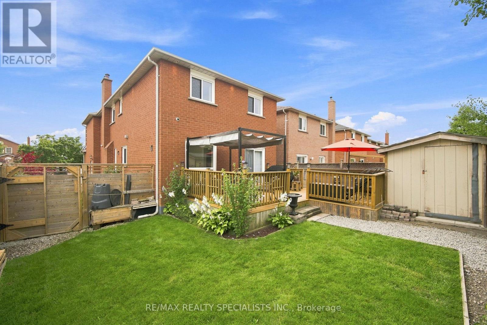 57 Pennsylvania Avenue, Brampton, Ontario  L6Y 4P3 - Photo 48 - W13763600