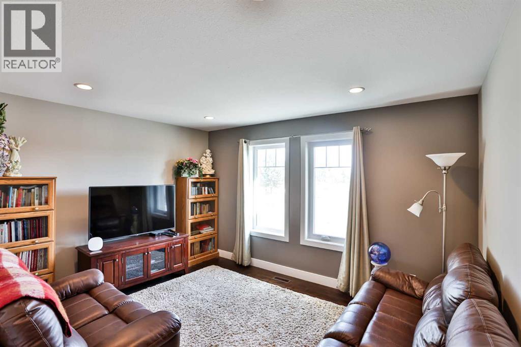 333 10b Street, Nobleford, Alberta  T0L 1S0 - Photo 17 - A2293759