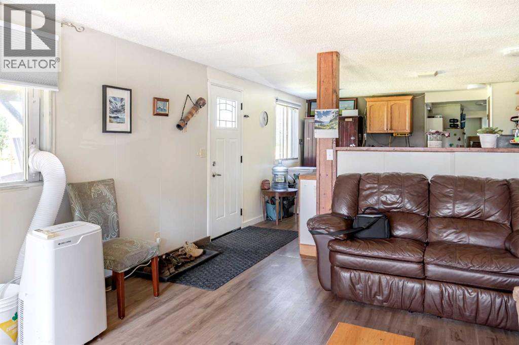 70280 Highway 747, Rural Greenview No. 16, Alberta  T0H 3H0 - Photo 5 - A2328074