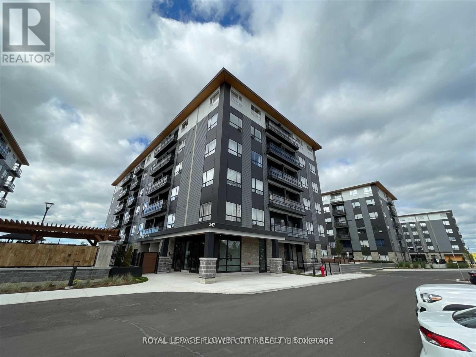 206 - 247 NORTHFIELD DRIVE E, Waterloo, Ontario