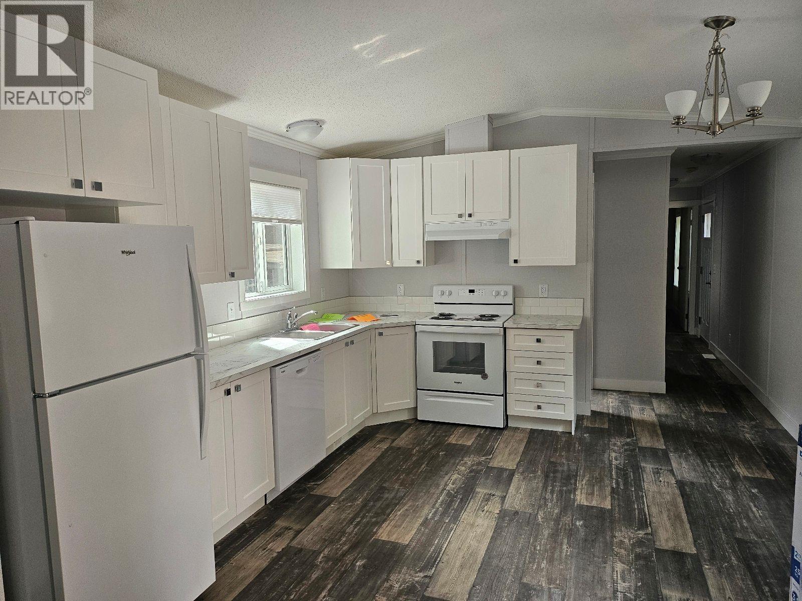 16 5288 Selma Park Road, Sechelt, British Columbia  V7Z 0C2 - Photo 4 - R3161740