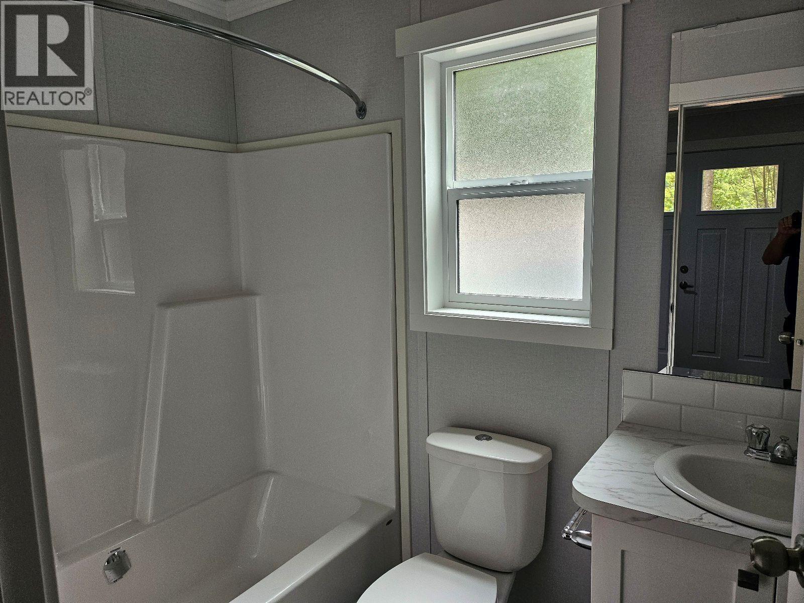 16 5288 Selma Park Road, Sechelt, British Columbia  V7Z 0C2 - Photo 6 - R3161740