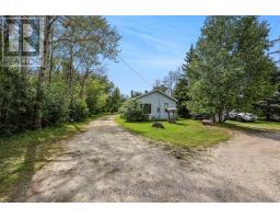 9031 BEACHWOOD ROAD, Wasaga Beach, Ontario