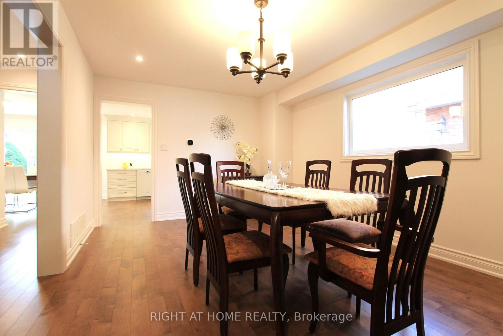 4 Kirkland Court, Richmond Hill, Ontario  L4C 9H3 - Photo 15 - N13758132