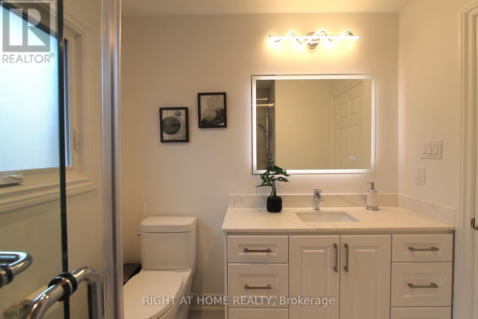 4 Kirkland Court, Richmond Hill, Ontario  L4C 9H3 - Photo 32 - N13758132