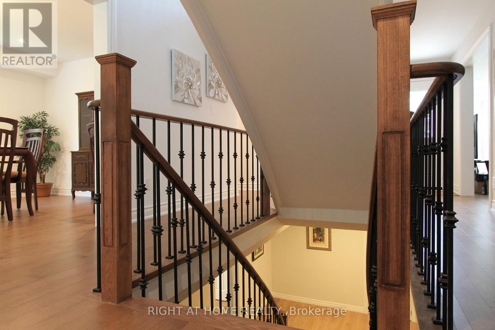 4 Kirkland Court, Richmond Hill, Ontario  L4C 9H3 - Photo 37 - N13758132
