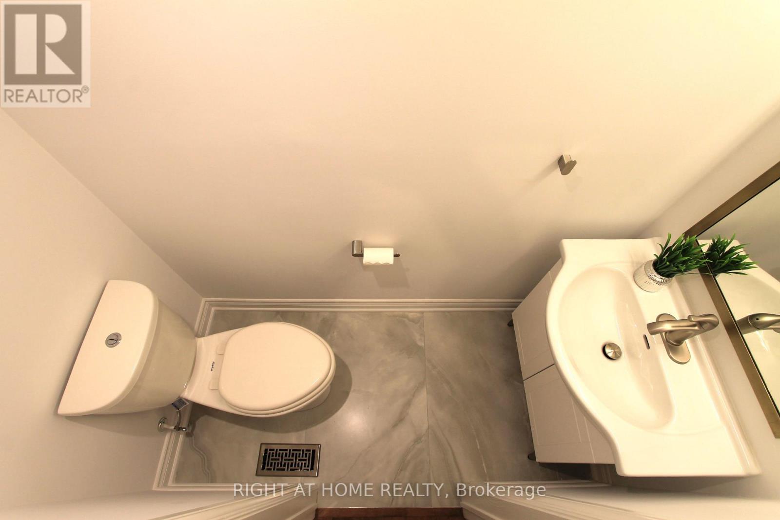 4 Kirkland Court, Richmond Hill, Ontario  L4C 9H3 - Photo 47 - N13758132
