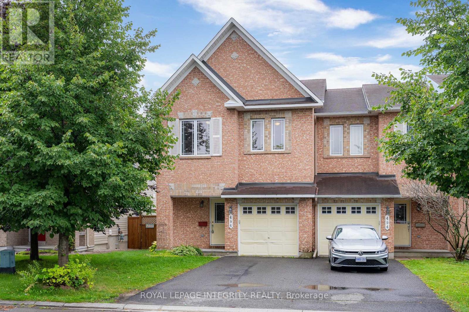 496 TEMISKAMING CRESCENT, Ottawa, Ontario
