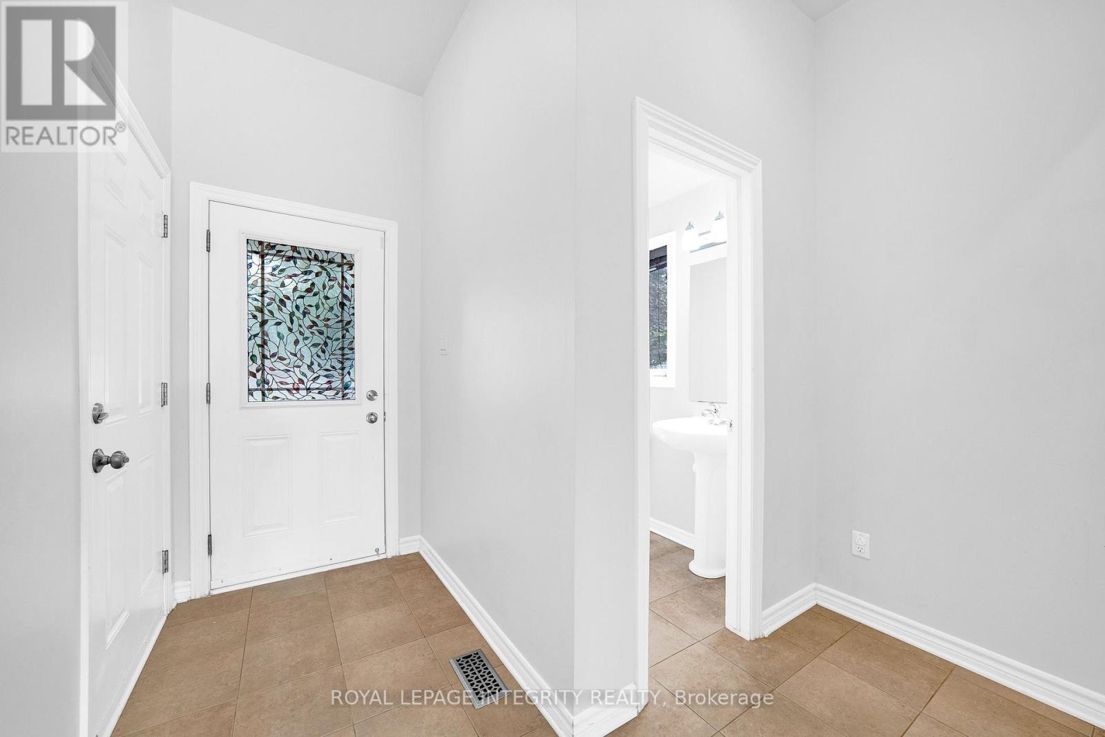 496 Temiskaming Crescent, Ottawa, Ontario  K2J 0V6 - Photo 3 - X13761436