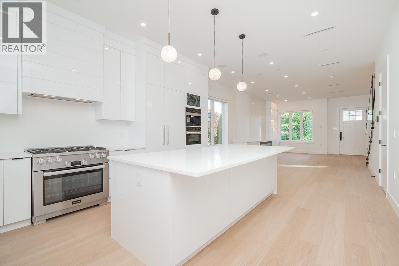 2621 Mcbain Avenue, Vancouver, British Columbia  V6L 2C7 - Photo 8 - R3163375