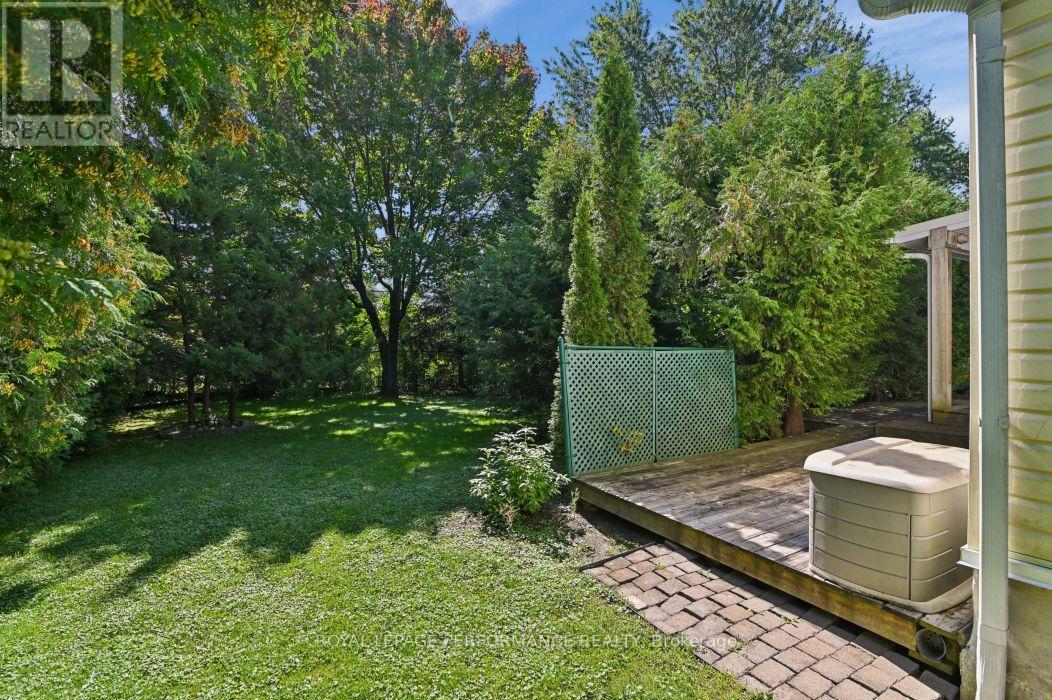 18 Honey Gables Drive, Ottawa, Ontario  K1V 1H5 - Photo 26 - X13763636
