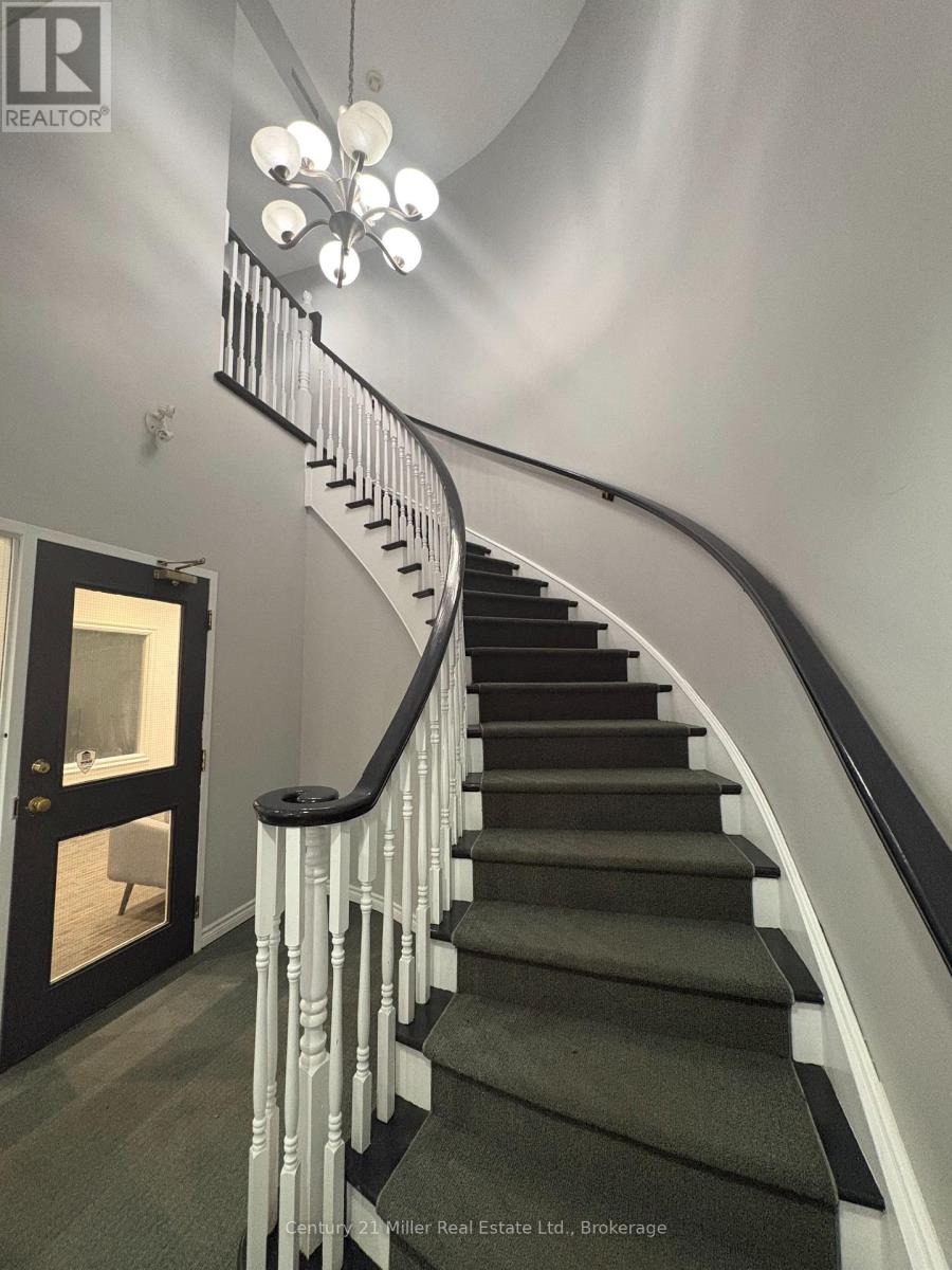 301 - 2898 South Sheridan Way, Oakville, Ontario  L6J 7L5 - Photo 9 - W13763660
