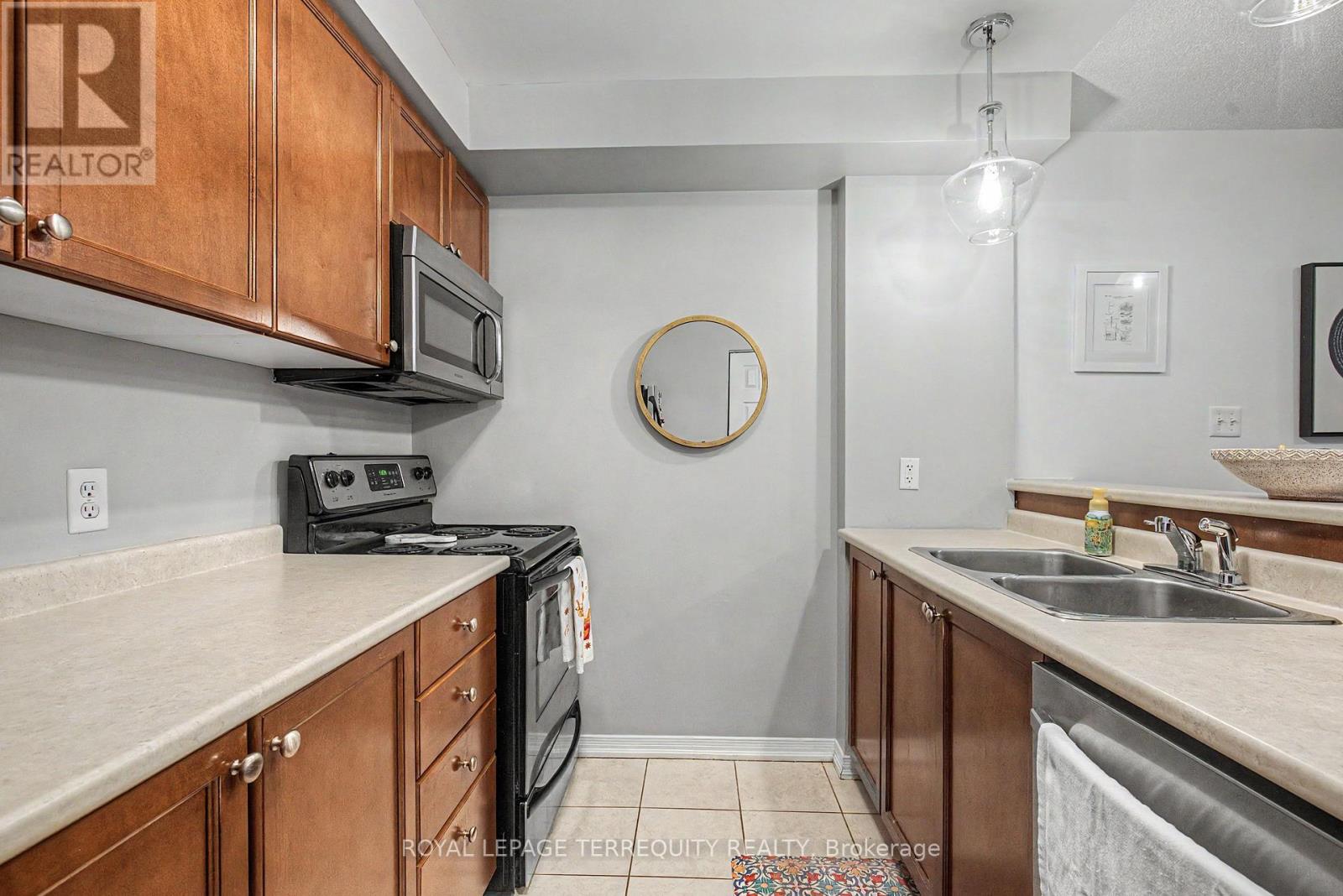 309 - 124 Aspen Springs Drive, Clarington, Ontario L1C 0G8 - Photo 11 - E13763674