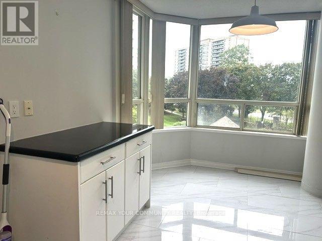 310 - 7 Townsgate Drive, Vaughan, Ontario  L4J 7Z9 - Photo 14 - N13763676
