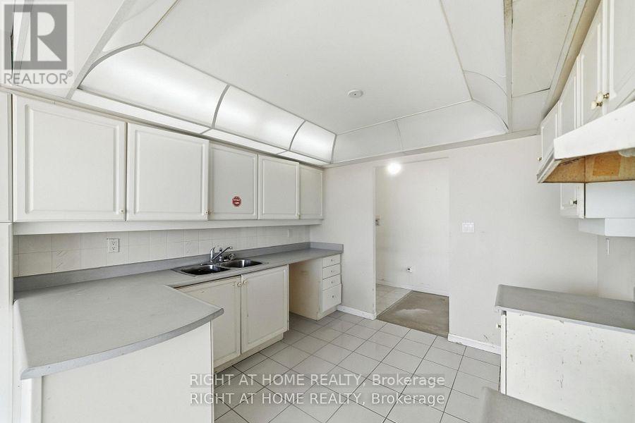 803 - 610 Bullock Drive, Markham, Ontario  L3R 0G1 - Photo 29 - N13763690