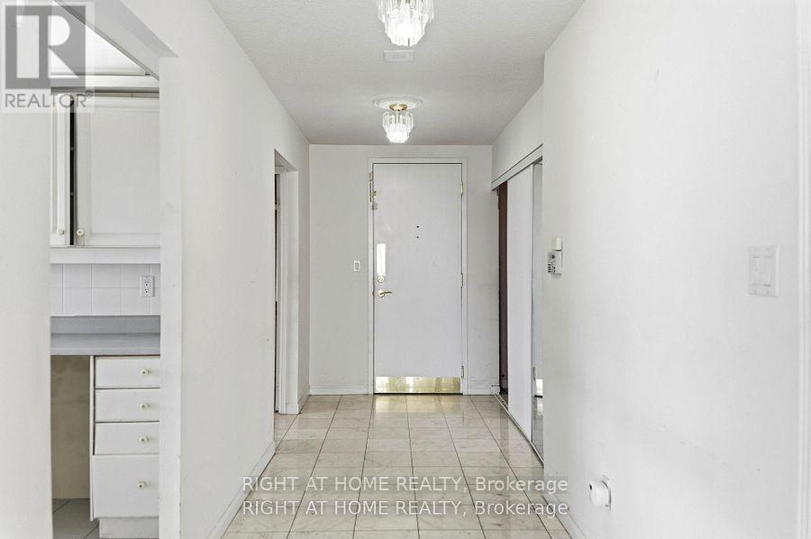 803 - 610 Bullock Drive, Markham, Ontario  L3R 0G1 - Photo 32 - N13763690