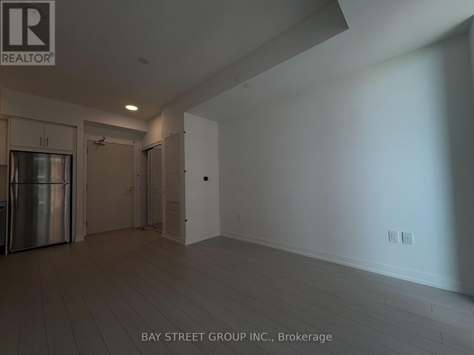 2022 - 4010 Eglinton Avenue W, Toronto, Ontario  M9A 0G5 - Photo 11 - W13763678