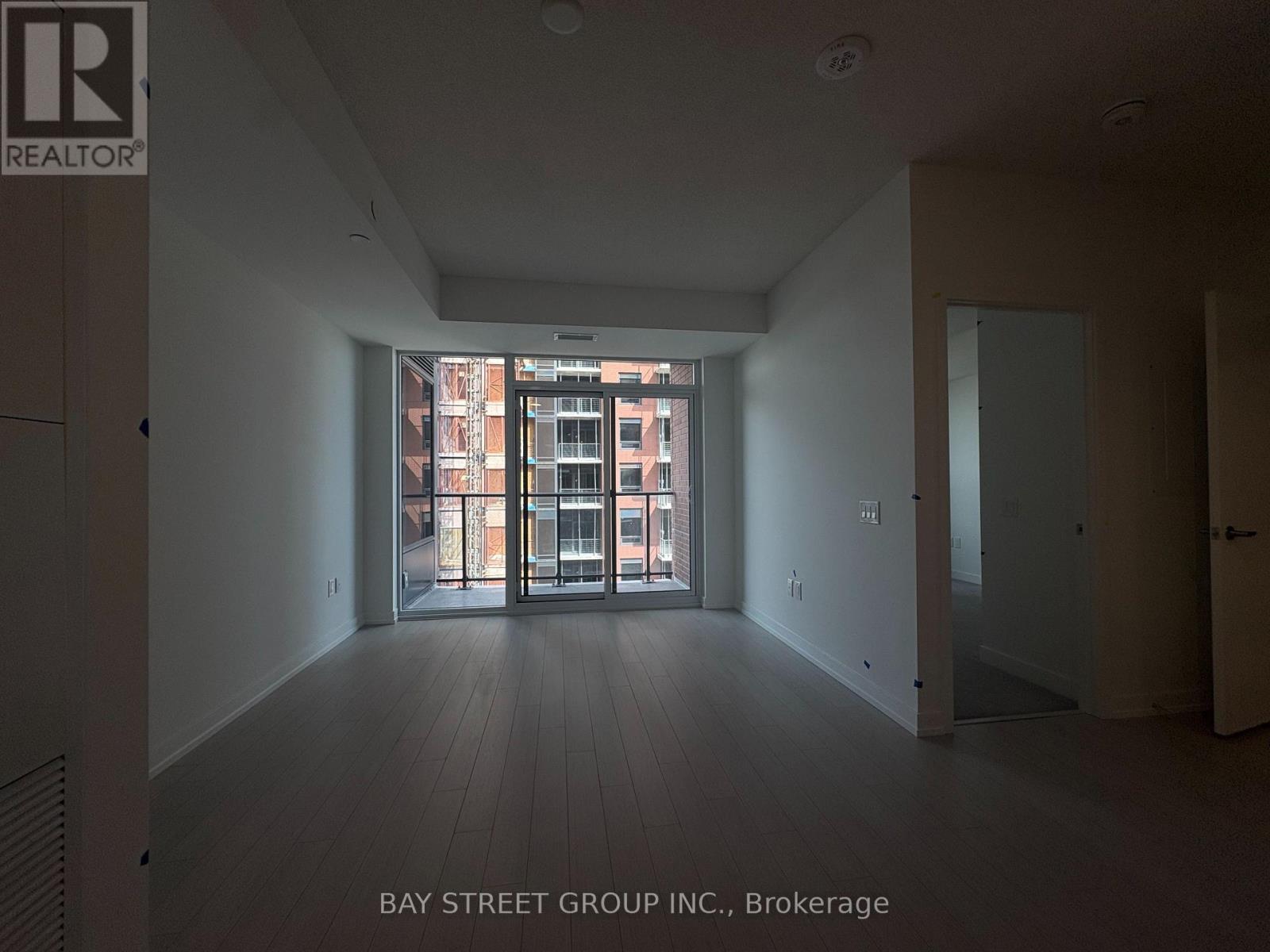 2022 - 4010 Eglinton Avenue W, Toronto, Ontario  M9A 0G5 - Photo 13 - W13763678