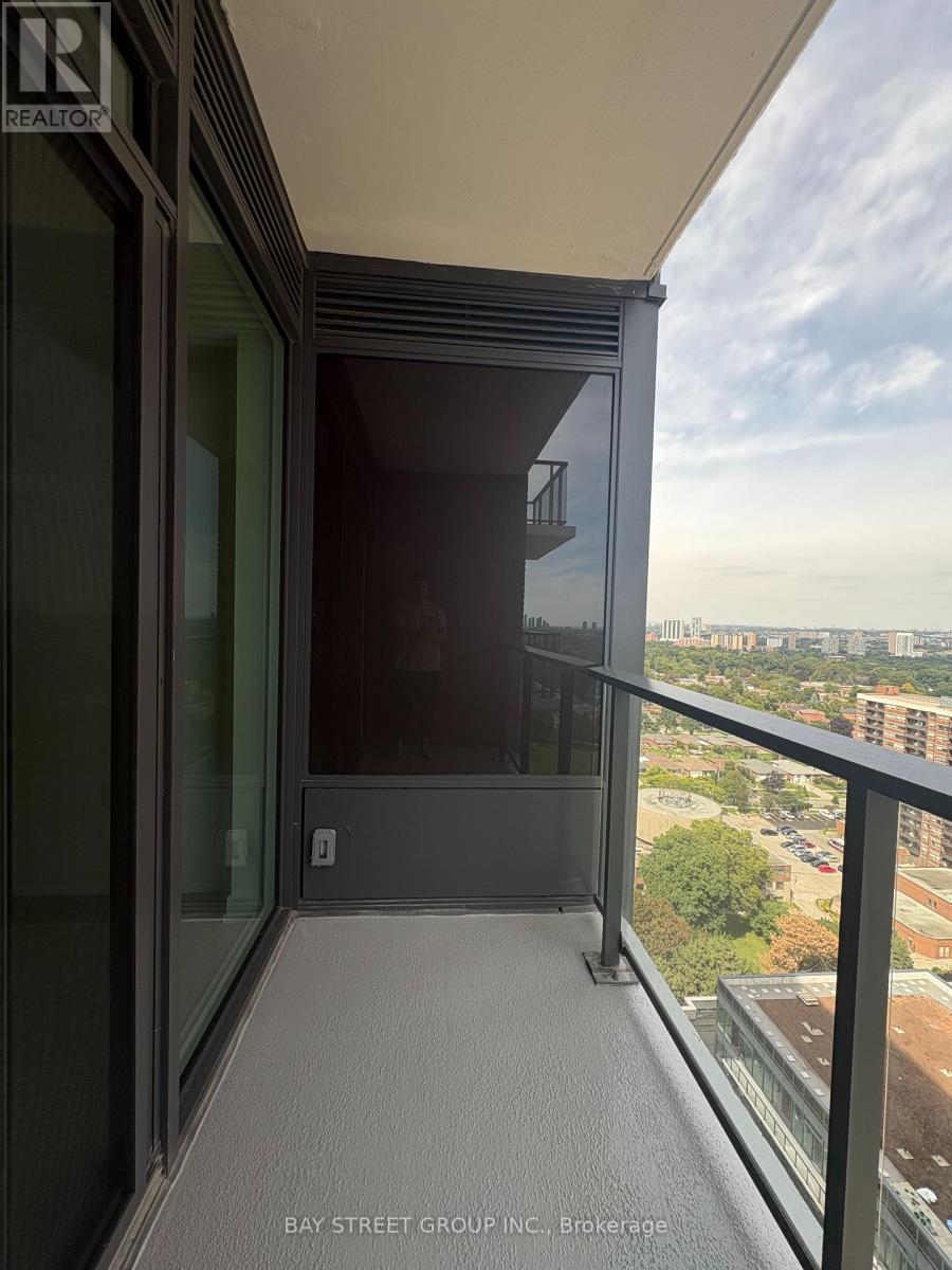 2022 - 4010 Eglinton Avenue W, Toronto, Ontario  M9A 0G5 - Photo 19 - W13763678