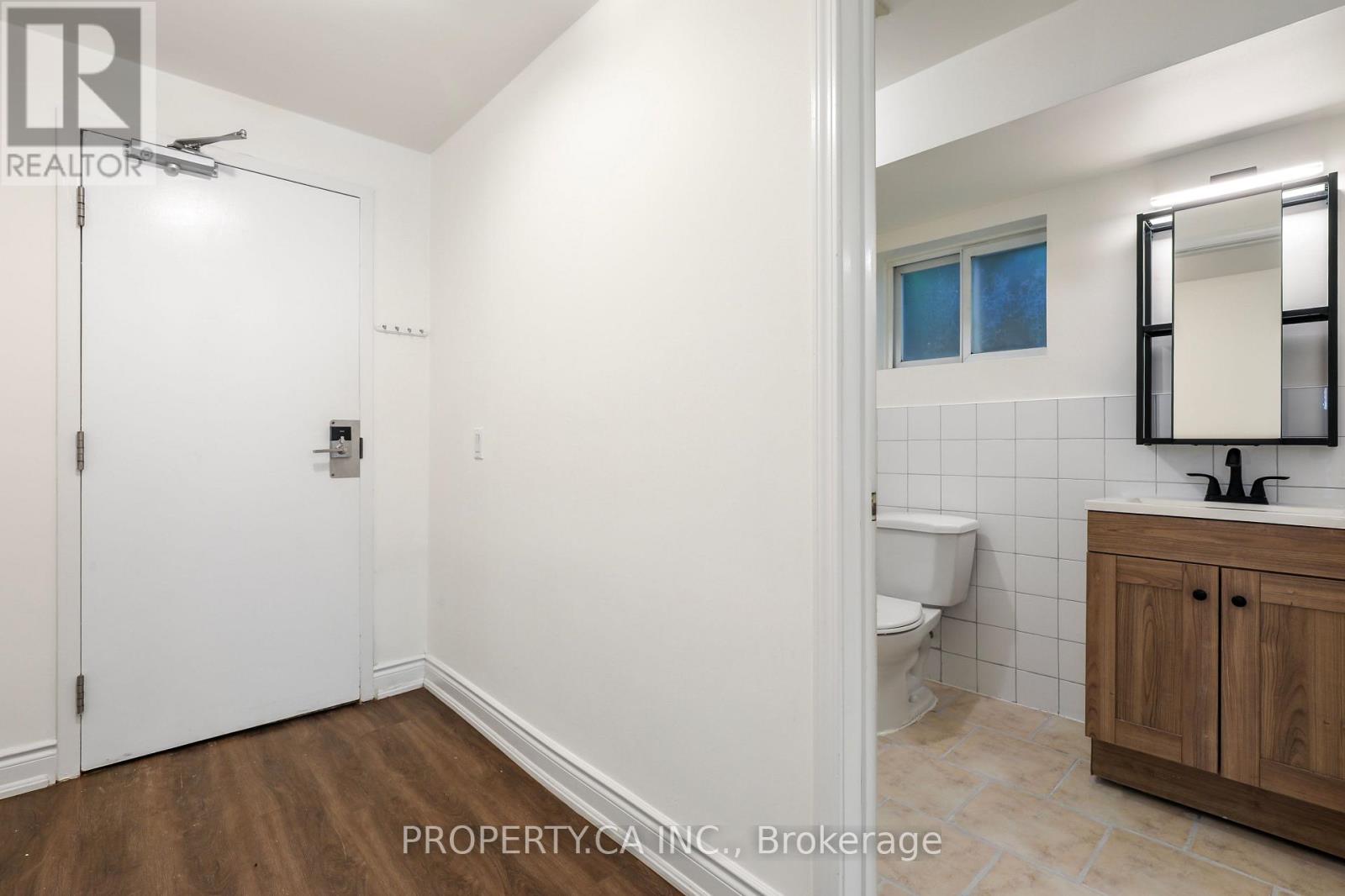 2 - 121 Melrose Street, Toronto, Ontario  M8Y 1B4 - Photo 11 - W13763704