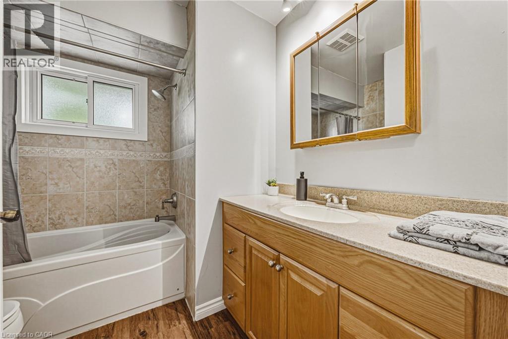 1821 Biscayne Drive, Cambridge, Ontario  N3H 4R2 - Photo 12 - 40850176
