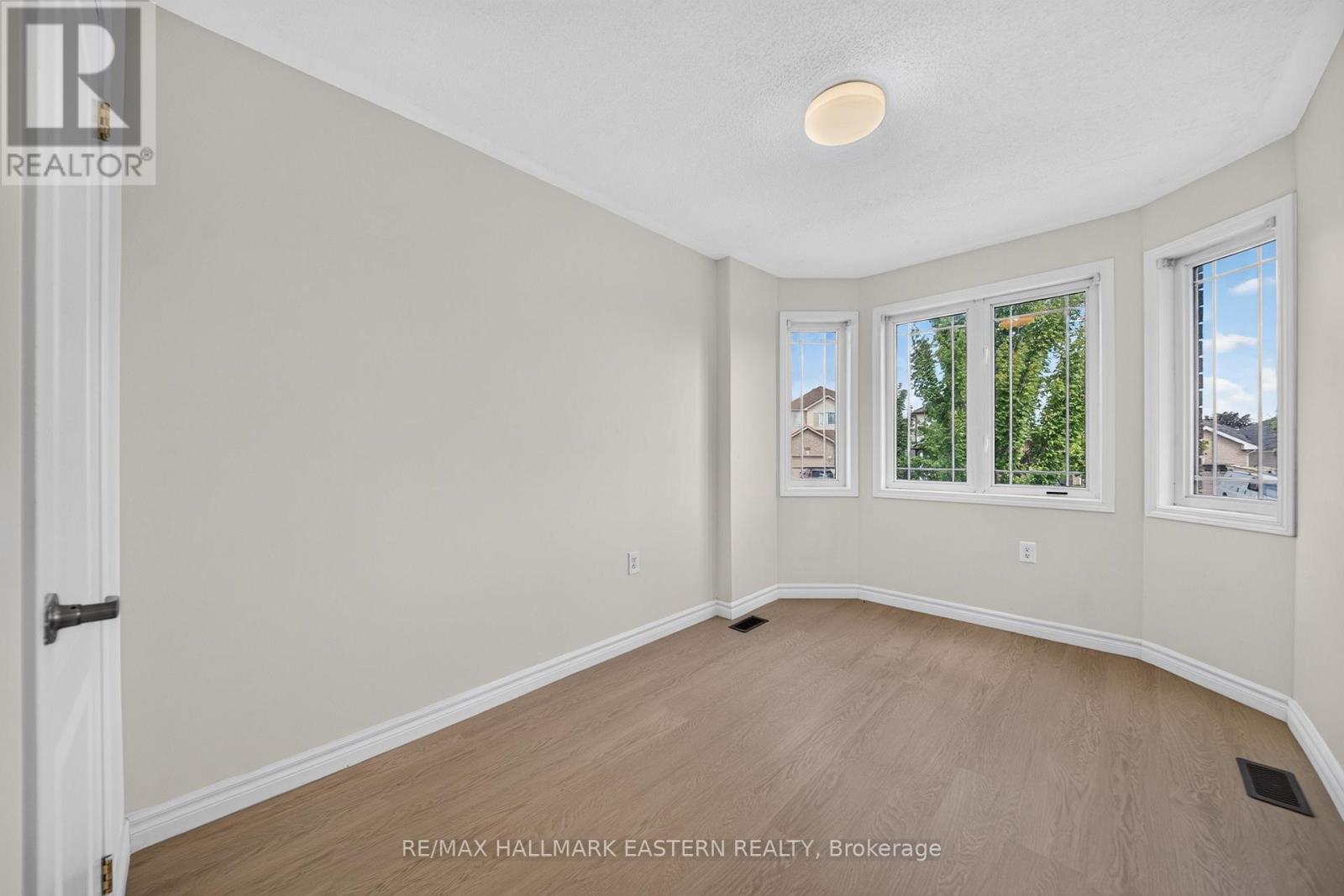 656 Clancy Crescent, Peterborough, Ontario  K9K 2S3 - Photo 3 - X13759724