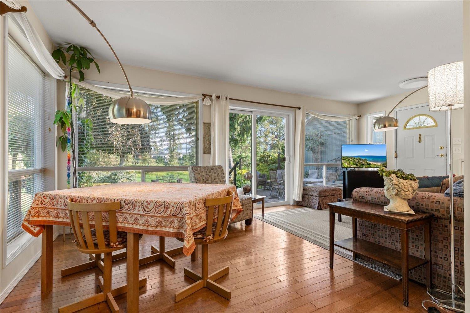 10200 Brentwood Drive, Little Mountain, Chilliwack, British Columbia  V2P 6G3 - Photo 5 - R3163533