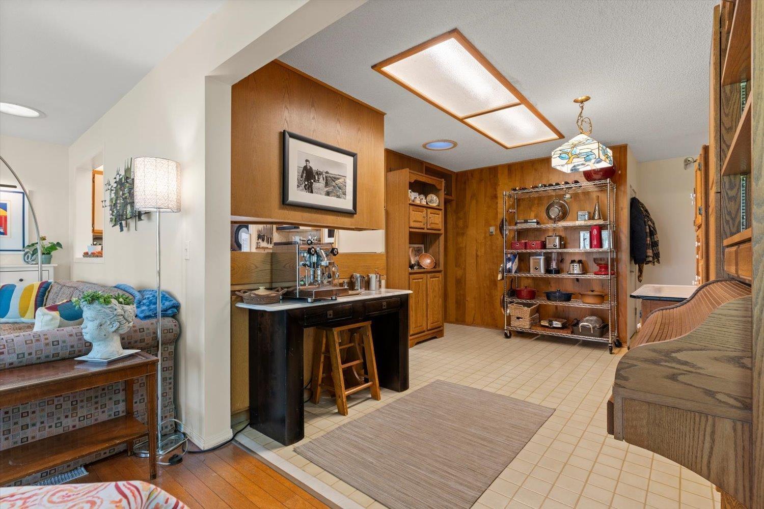 10200 Brentwood Drive, Little Mountain, Chilliwack, British Columbia  V2P 6G3 - Photo 8 - R3163533