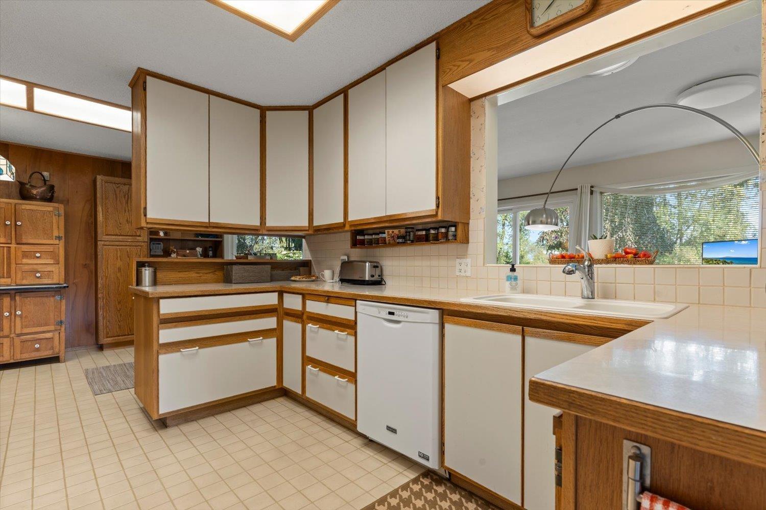 10200 Brentwood Drive, Little Mountain, Chilliwack, British Columbia  V2P 6G3 - Photo 10 - R3163533