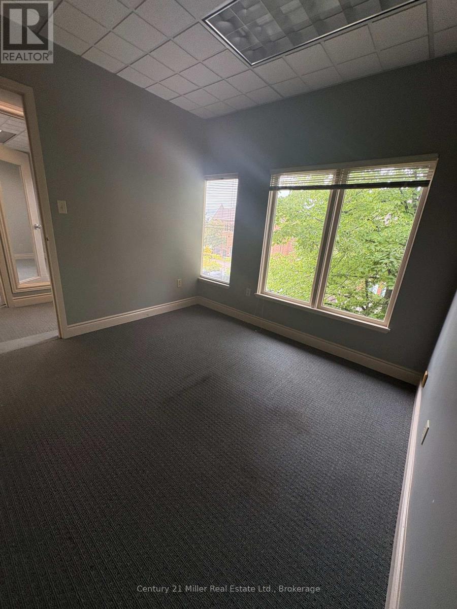 102 - 2898 South Sheridan Way, Oakville, Ontario  L6J 7L5 - Photo 3 - W13763722