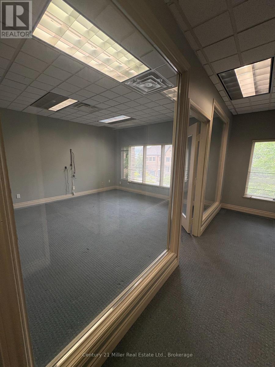 102 - 2898 South Sheridan Way, Oakville, Ontario  L6J 7L5 - Photo 6 - W13763722