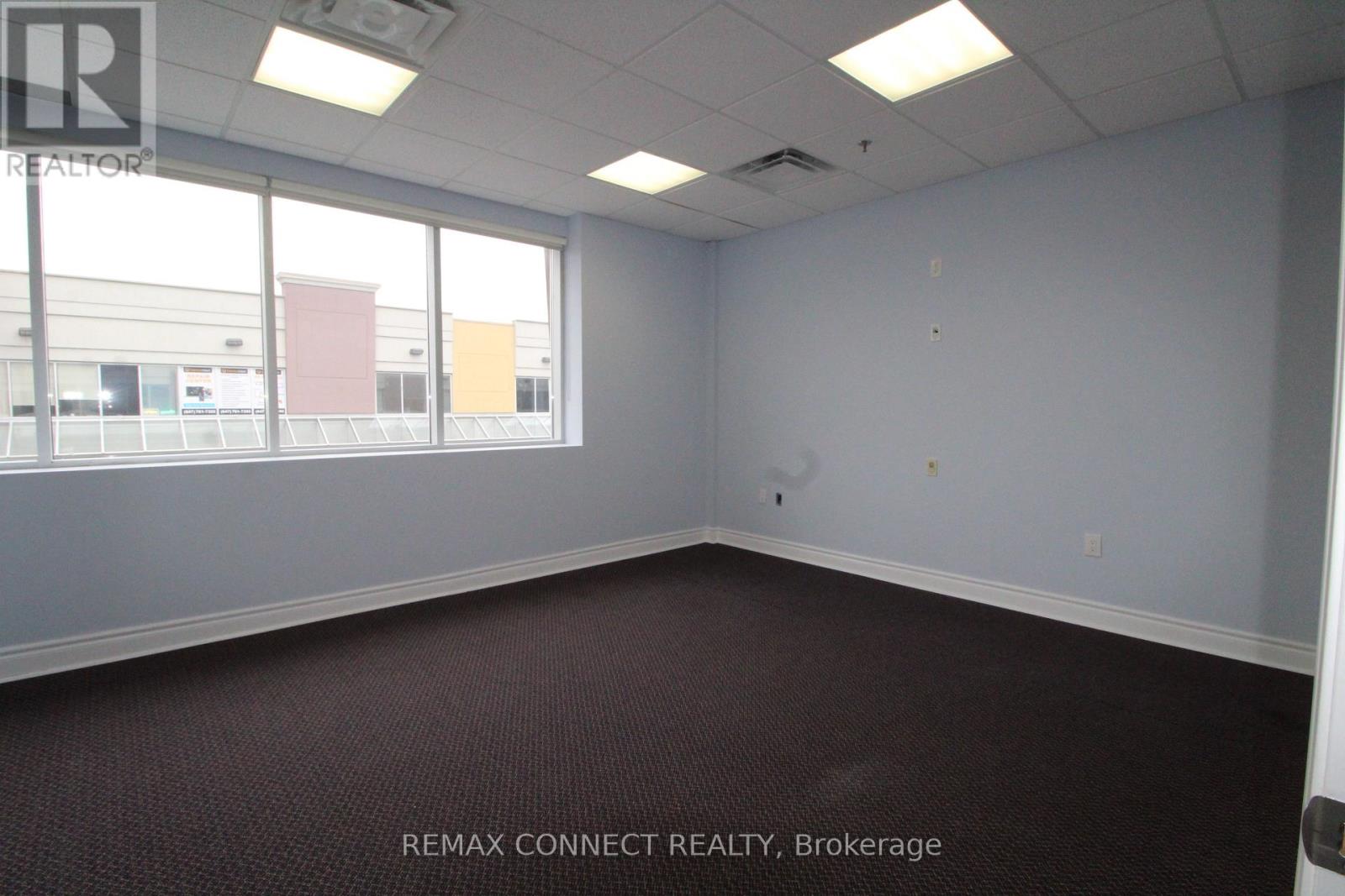 Unit #15 Upper Floor - 1415 Kennedy Road, Toronto, Ontario  M1P 2L6 - Photo 2 - E13763724