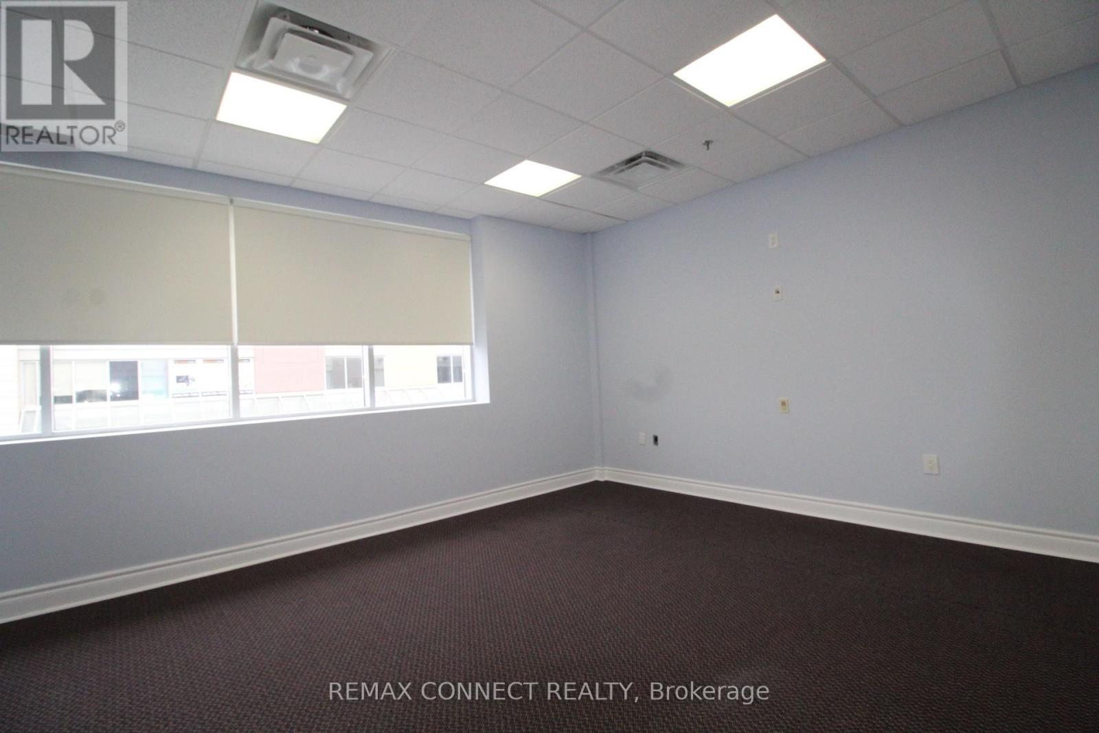 Unit #15 Upper Floor - 1415 Kennedy Road, Toronto, Ontario  M1P 2L6 - Photo 3 - E13763724