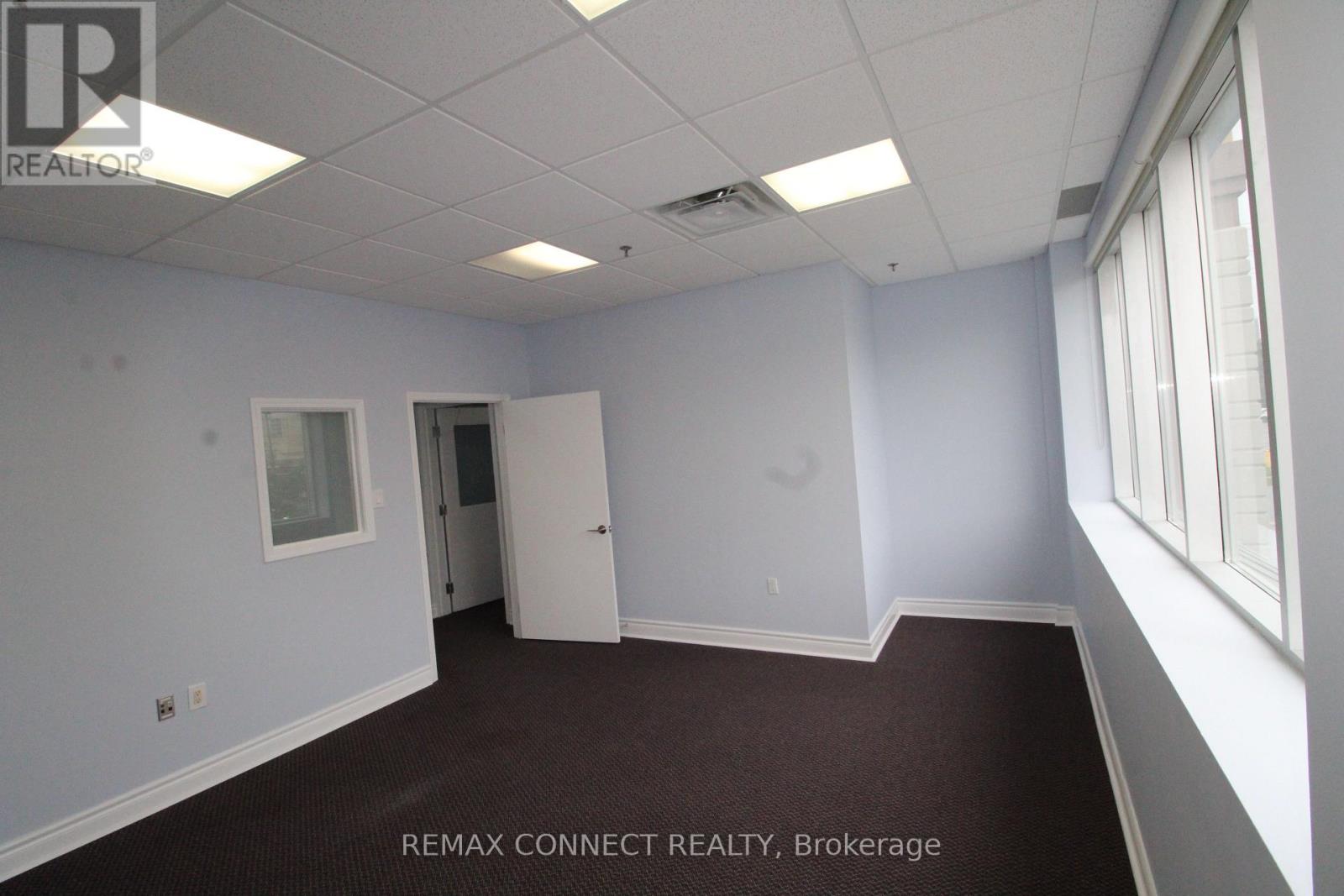 Unit #15 Upper Floor - 1415 Kennedy Road, Toronto, Ontario  M1P 2L6 - Photo 4 - E13763724