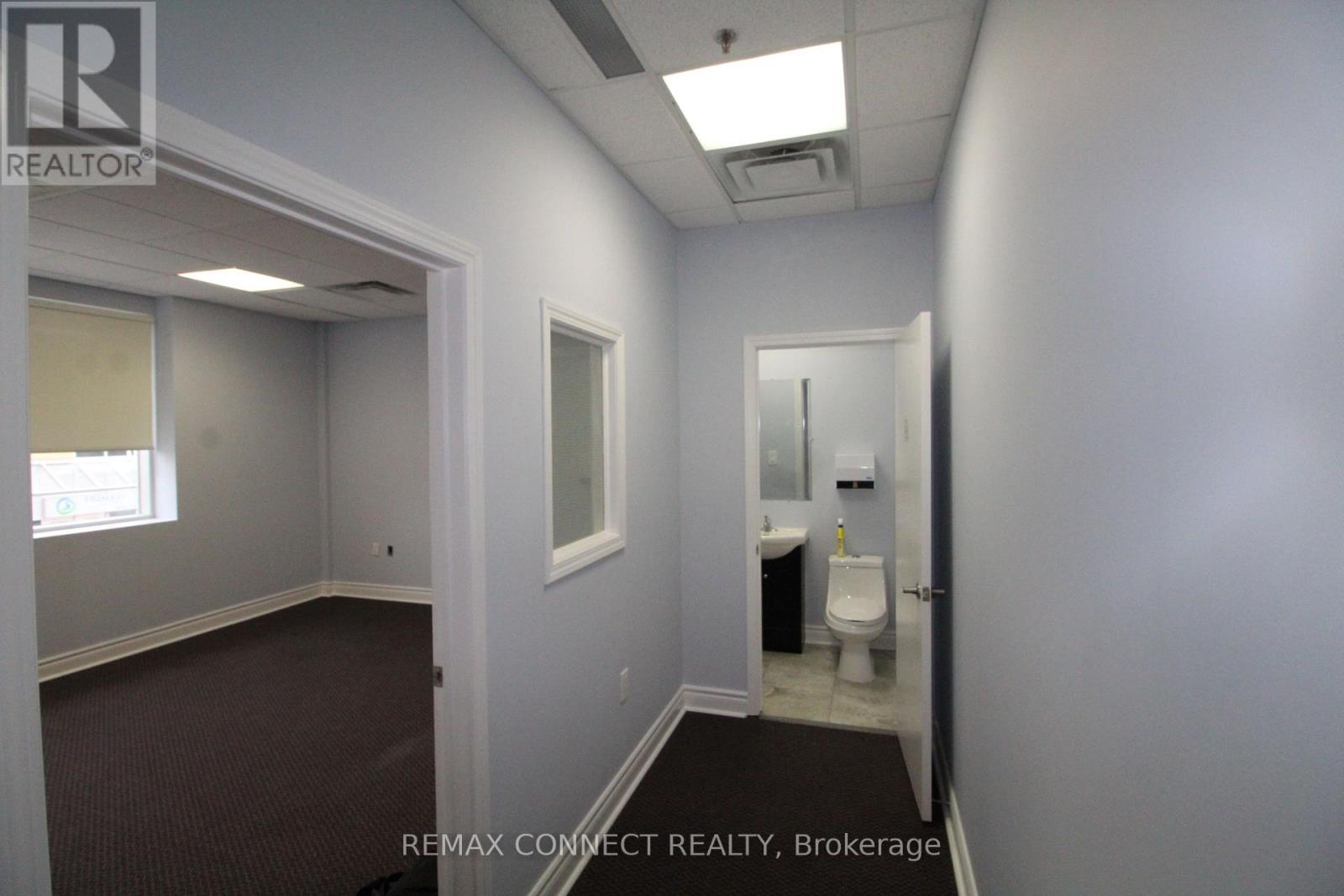 Unit #15 Upper Floor - 1415 Kennedy Road, Toronto, Ontario  M1P 2L6 - Photo 9 - E13763724