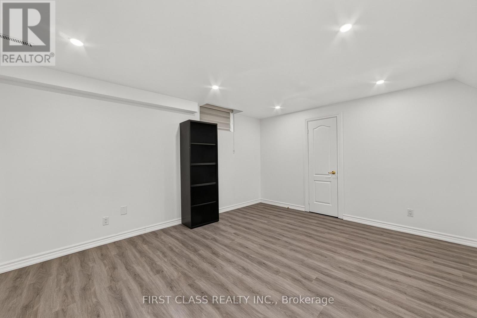 67 Black Walnut Crescent, Richmond Hill, Ontario  L4B 3S3 - Photo 42 - N13763736