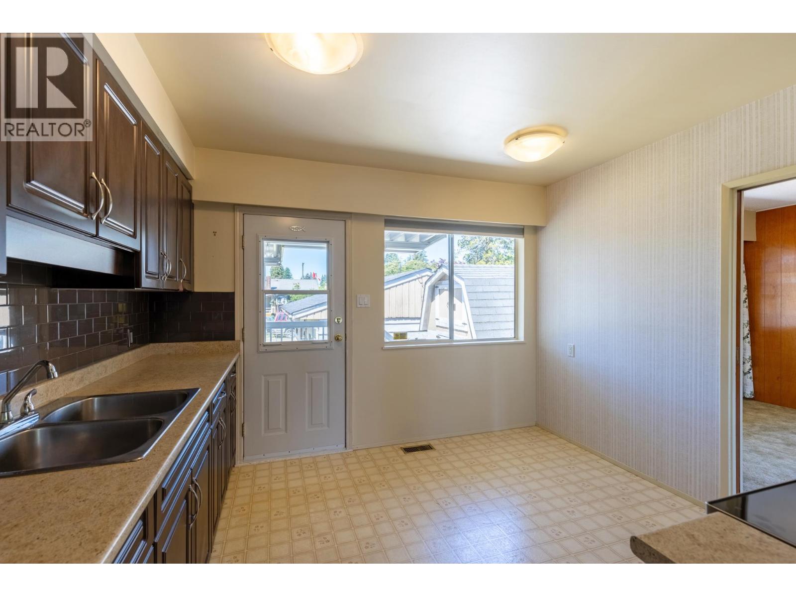 3371 Vincent Street, Port Coquitlam, British Columbia  V3B 3T5 - Photo 11 - R3163670