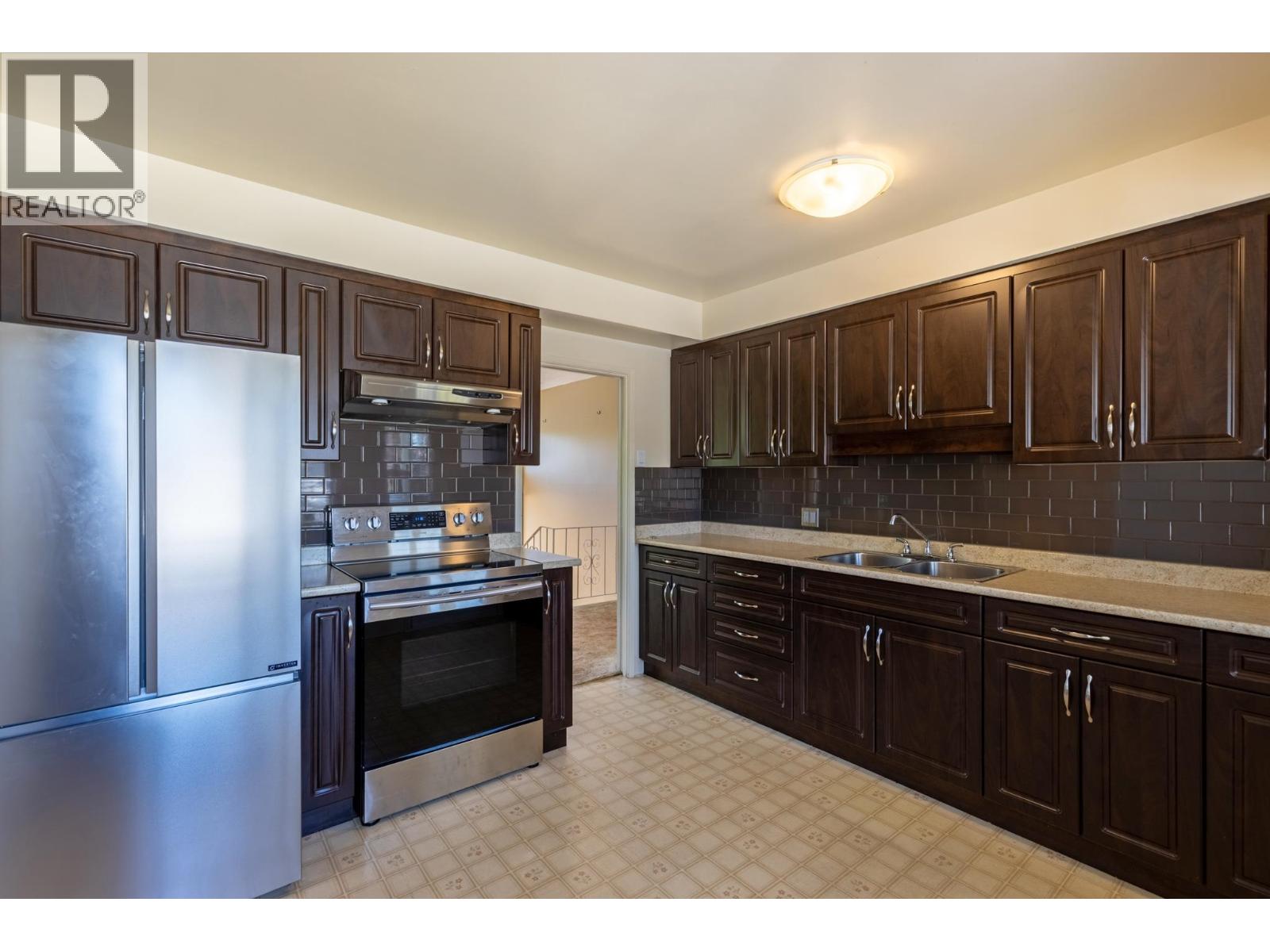 3371 Vincent Street, Port Coquitlam, British Columbia  V3B 3T5 - Photo 9 - R3163670