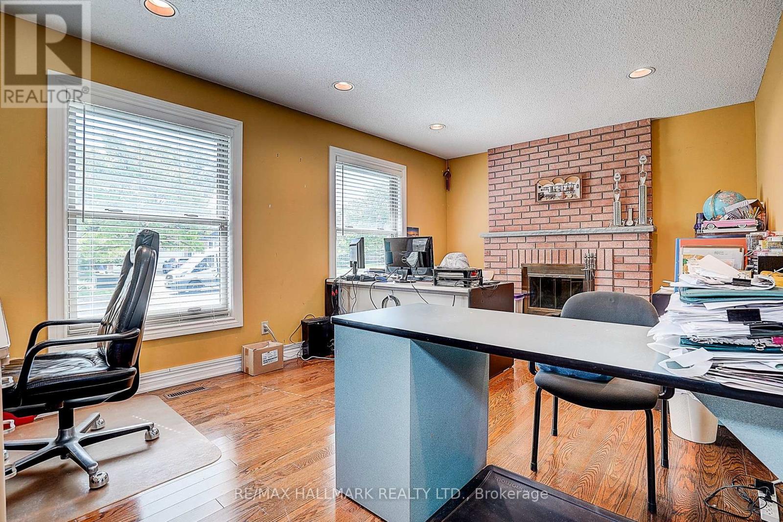 4491 Andiron Court, Mississauga, Ontario  L5V 1C9 - Photo 11 - W13763730