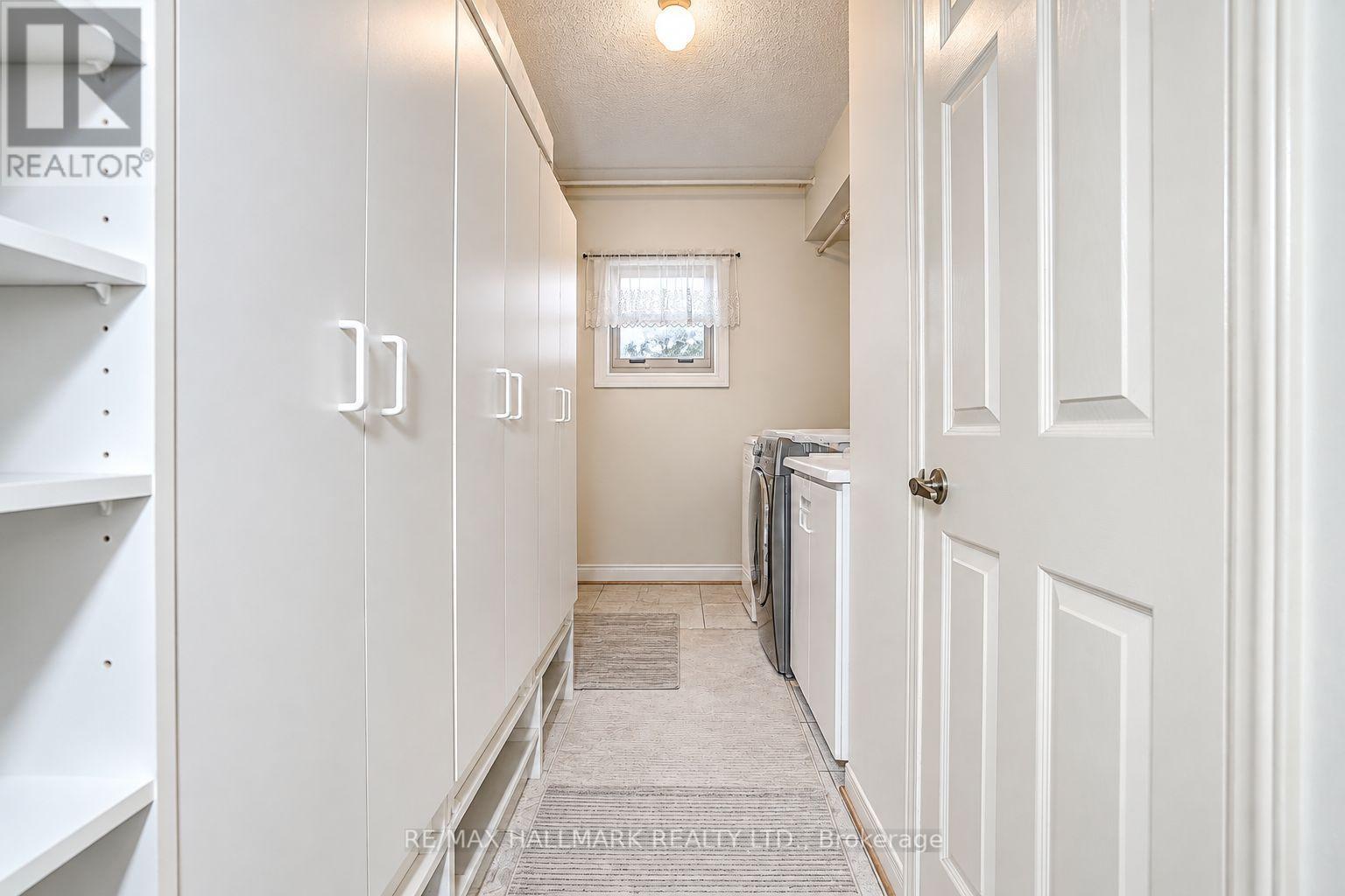 4491 Andiron Court, Mississauga, Ontario  L5V 1C9 - Photo 17 - W13763730