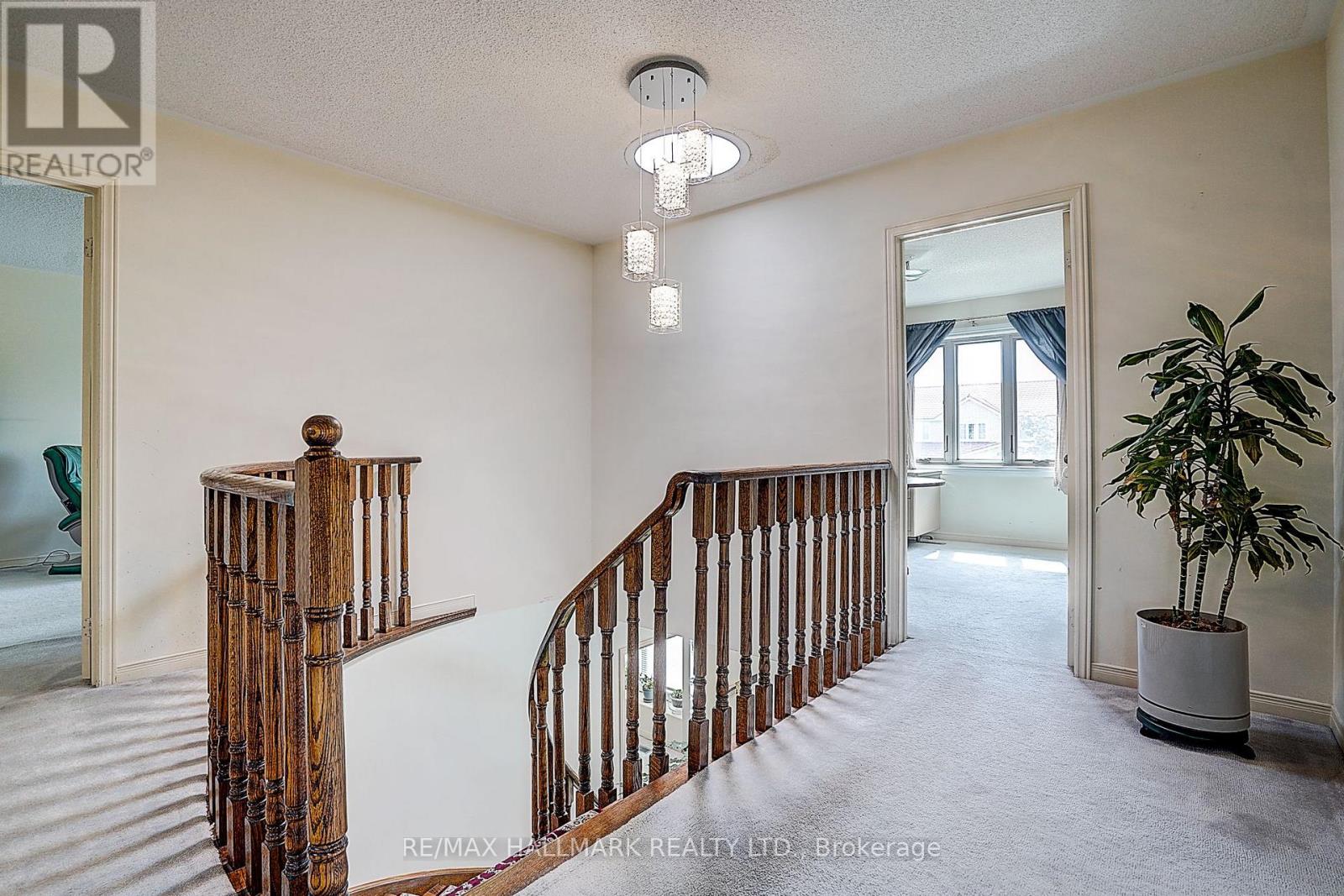 4491 Andiron Court, Mississauga, Ontario  L5V 1C9 - Photo 19 - W13763730