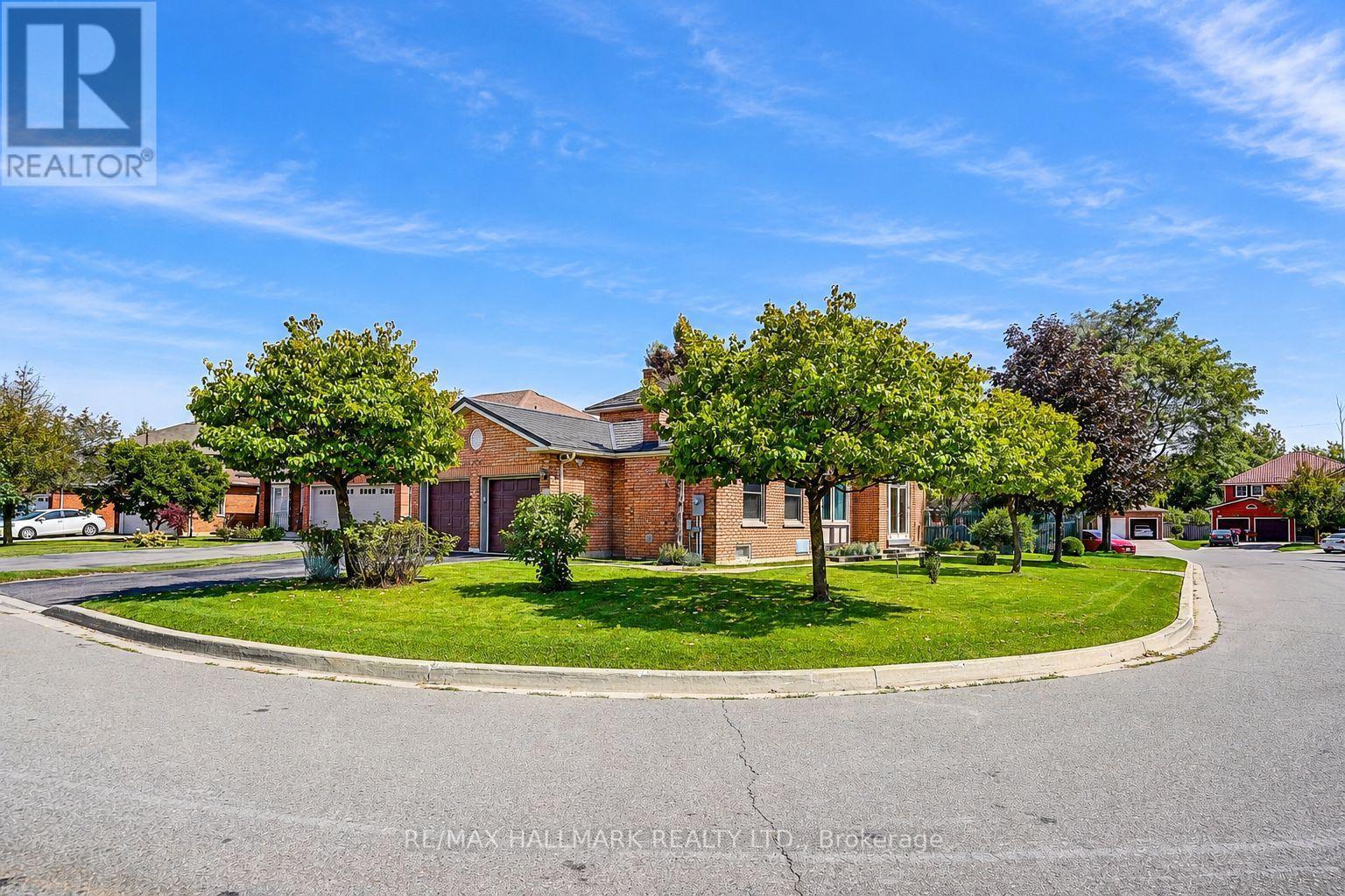 4491 Andiron Court, Mississauga, Ontario  L5V 1C9 - Photo 2 - W13763730